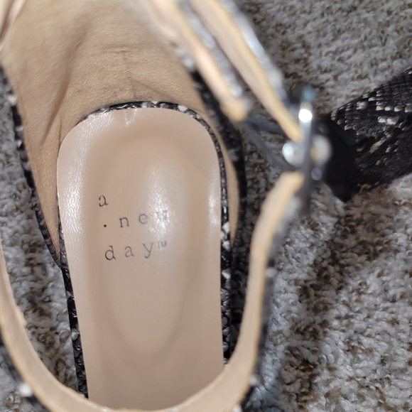 Worthington Fuchsia and A New Day Snake Print Heels - Picture 7 of 12